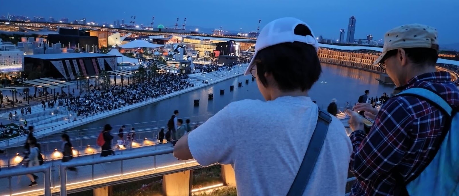 景色を眺めるS.Mさん